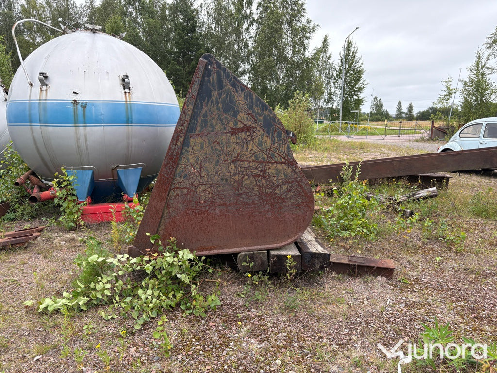 Skopa - Volvo BM - Loader bucket: picture 3 Skopa - Volvo BM - Loader bucket: picture 3