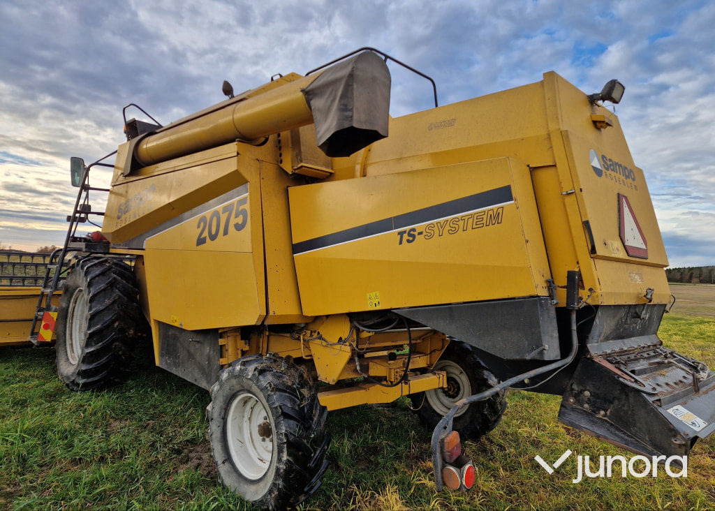 Skördetröska - Sampo Rosenlew, 2075 - Combine harvester: picture 3 Skördetröska - Sampo Rosenlew, 2075 - Combine harvester: picture 3