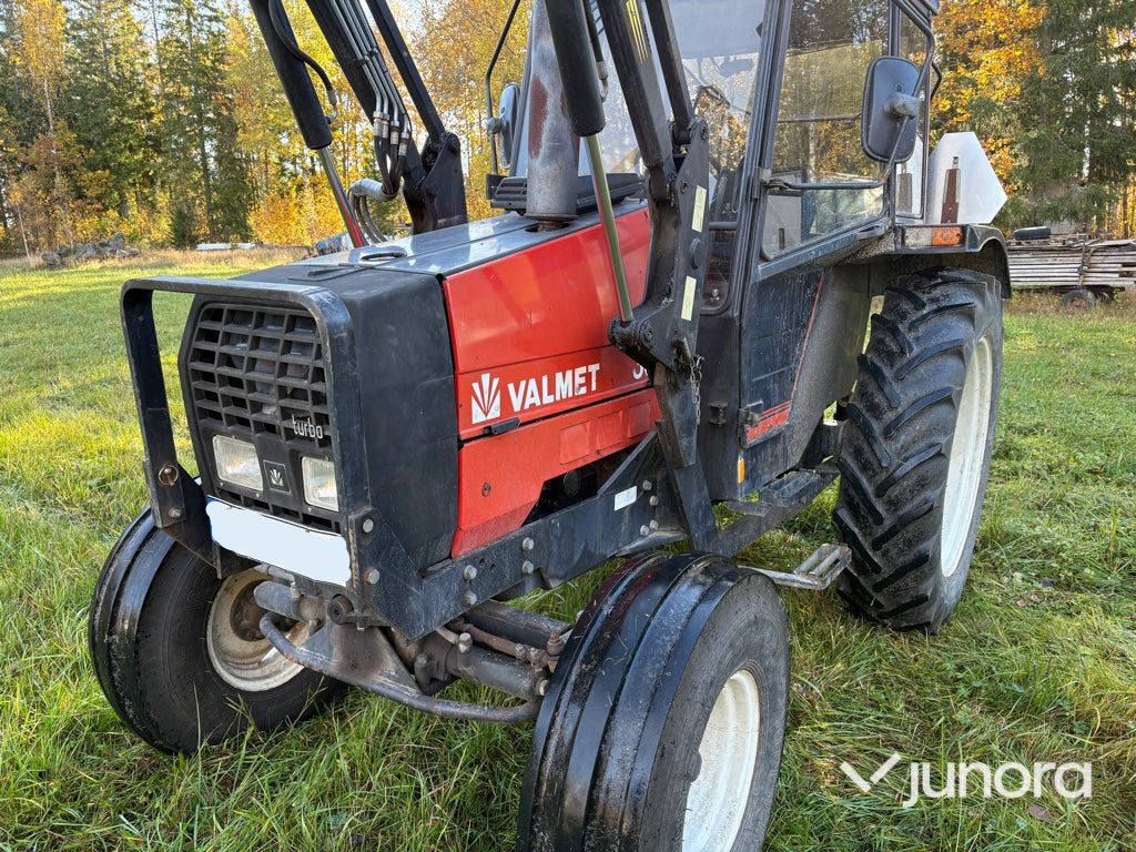 Traktor - Valmet 305 - Farm tractor: picture 5 Traktor - Valmet 305 - Farm tractor: picture 5