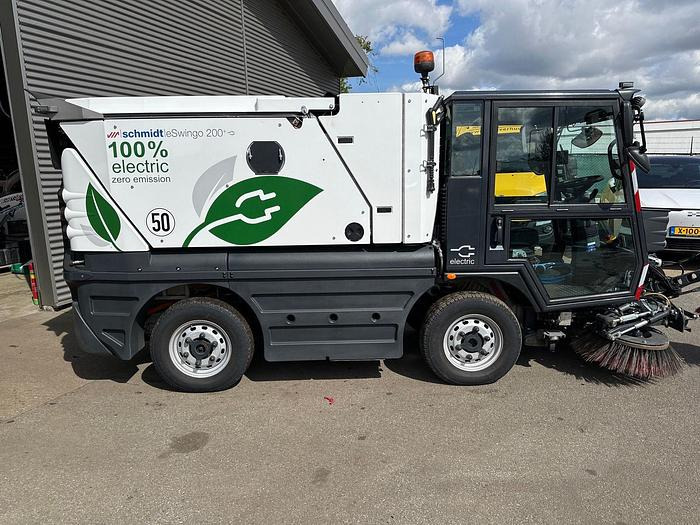Schmidt eSwingo 200+ - Road sweeper: picture 2 Schmidt eSwingo 200+ - Road sweeper: picture 2