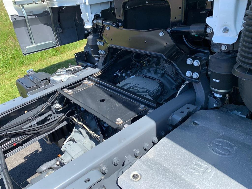 DAF XF 430 FAW 8x4*4 Tridem  - Cab chassis truck: picture 5 DAF XF 430 FAW 8x4*4 Tridem  - Cab chassis truck: picture 5