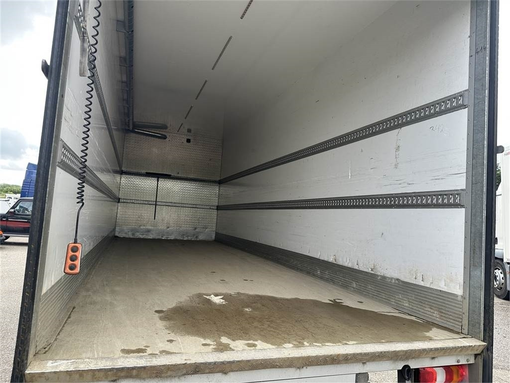 Mercedes-Benz Atego 1224 LnR - Box truck: picture 5 Mercedes-Benz Atego 1224 LnR - Box truck: picture 5