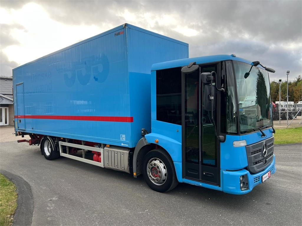 Mercedes-Benz Econic 1827 L - Box truck: picture 2 Mercedes-Benz Econic 1827 L - Box truck: picture 2