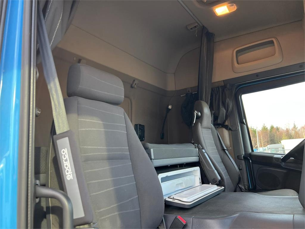 Scania P410 LA 4x2 MNB - Tractor unit: picture 5 Scania P410 LA 4x2 MNB - Tractor unit: picture 5