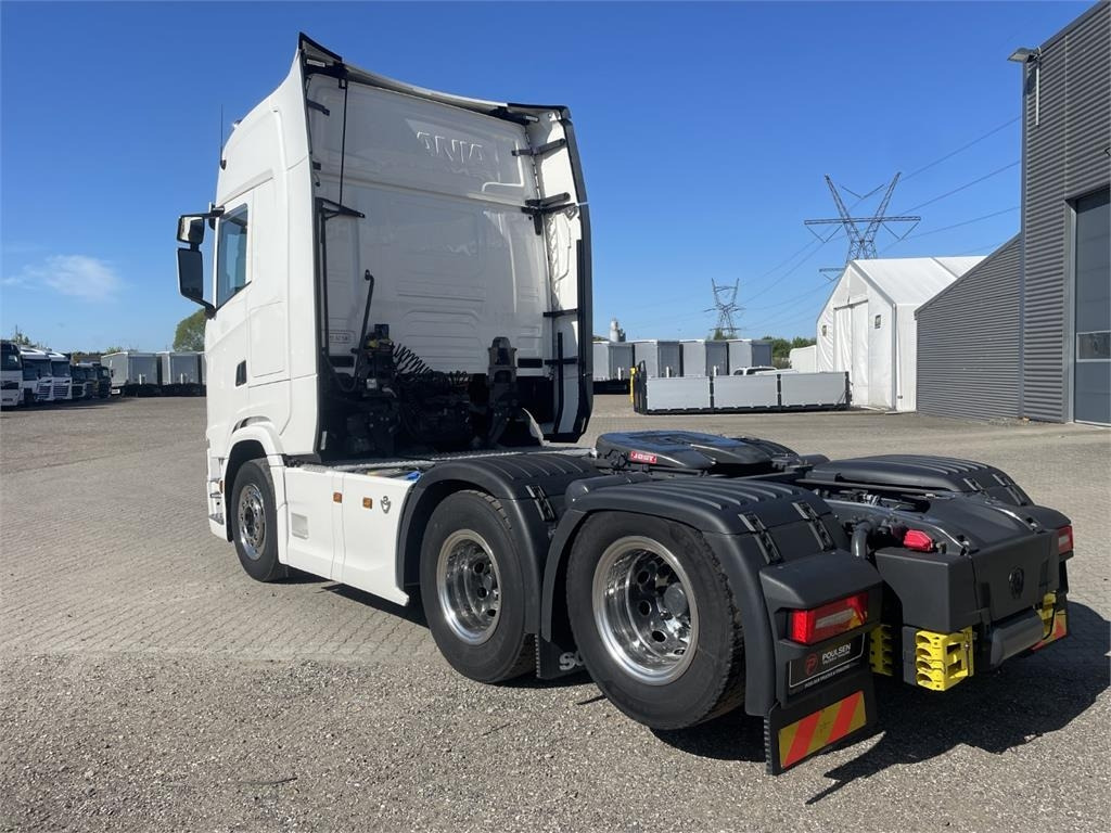 Scania S660 A 6x2 NB 2950 - Tractor unit: picture 3 Scania S660 A 6x2 NB 2950 - Tractor unit: picture 3