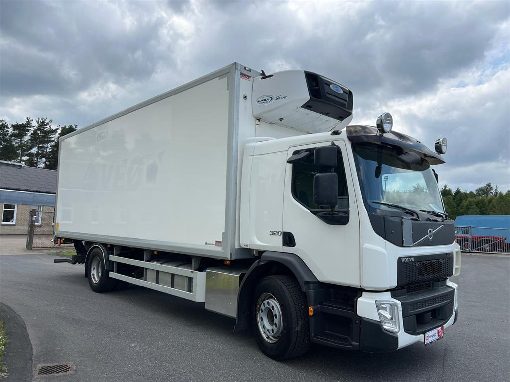 Volvo FE320 18 ton - Refrigerator truck: picture 2 Volvo FE320 18 ton - Refrigerator truck: picture 2