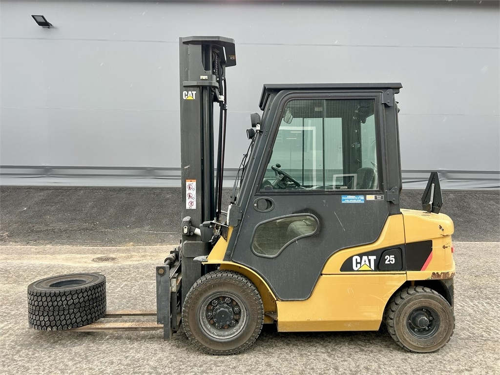CAT DP 25 NT - Diesel forklift: picture 1 CAT DP 25 NT - Diesel forklift: picture 1