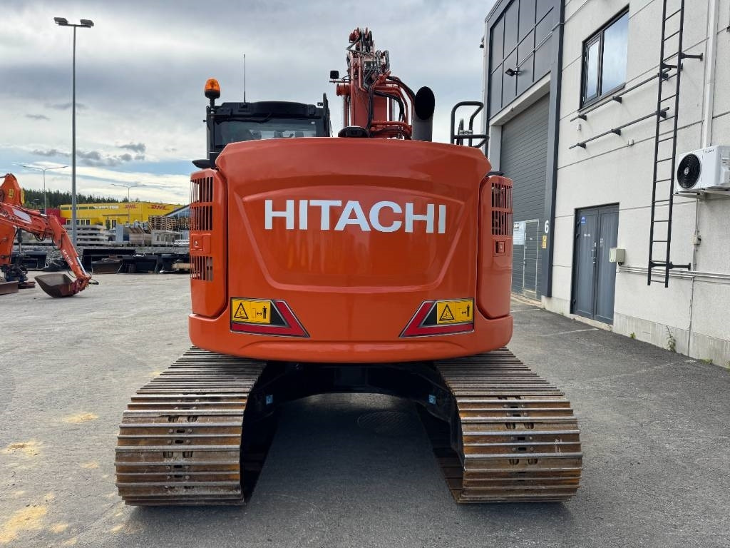 Hitachi ZX135USBL-7 PYÖRITTÄJÄLLÄ - Crawler excavator: picture 4 Hitachi ZX135USBL-7 PYÖRITTÄJÄLLÄ - Crawler excavator: picture 4
