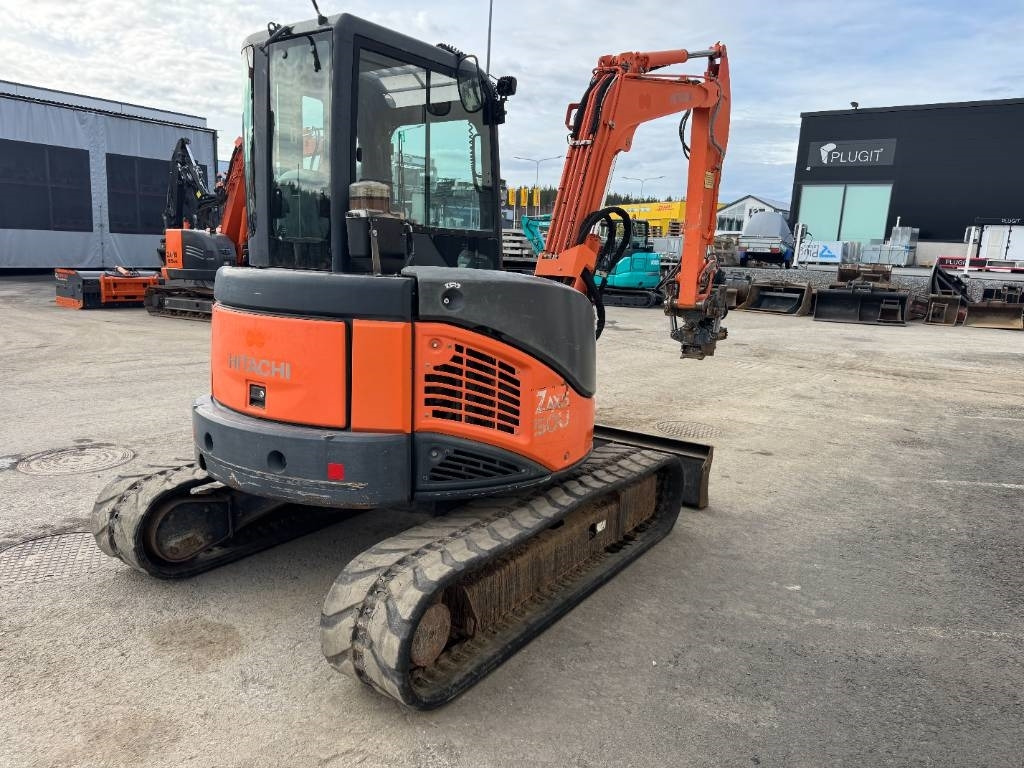 Hitachi ZX50U-2 PYÖRITTÄJÄLLÄ - Mini excavator: picture 5 Hitachi ZX50U-2 PYÖRITTÄJÄLLÄ - Mini excavator: picture 5