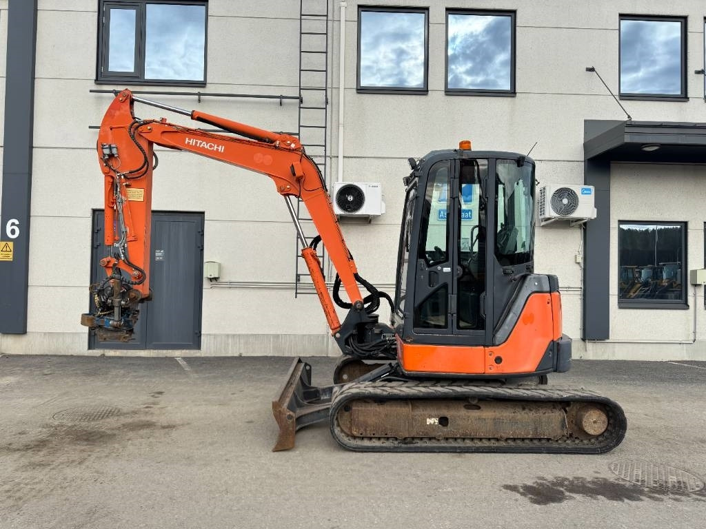 Hitachi ZX50U-2 PYÖRITTÄJÄLLÄ - Mini excavator: picture 1 Hitachi ZX50U-2 PYÖRITTÄJÄLLÄ - Mini excavator: picture 1