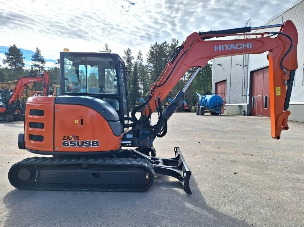 Hitachi ZX65USB-5 - Mini excavator: picture 5 Hitachi ZX65USB-5 - Mini excavator: picture 5