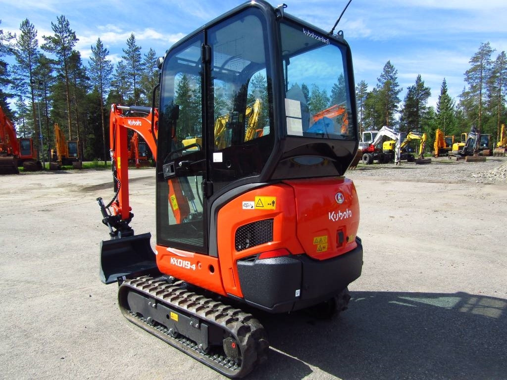 Kubota KX019-4 ERIKOISTARJOUS RAJOITETTU ERÄ - Mini excavator: picture 2 Kubota KX019-4 ERIKOISTARJOUS RAJOITETTU ERÄ - Mini excavator: picture 2