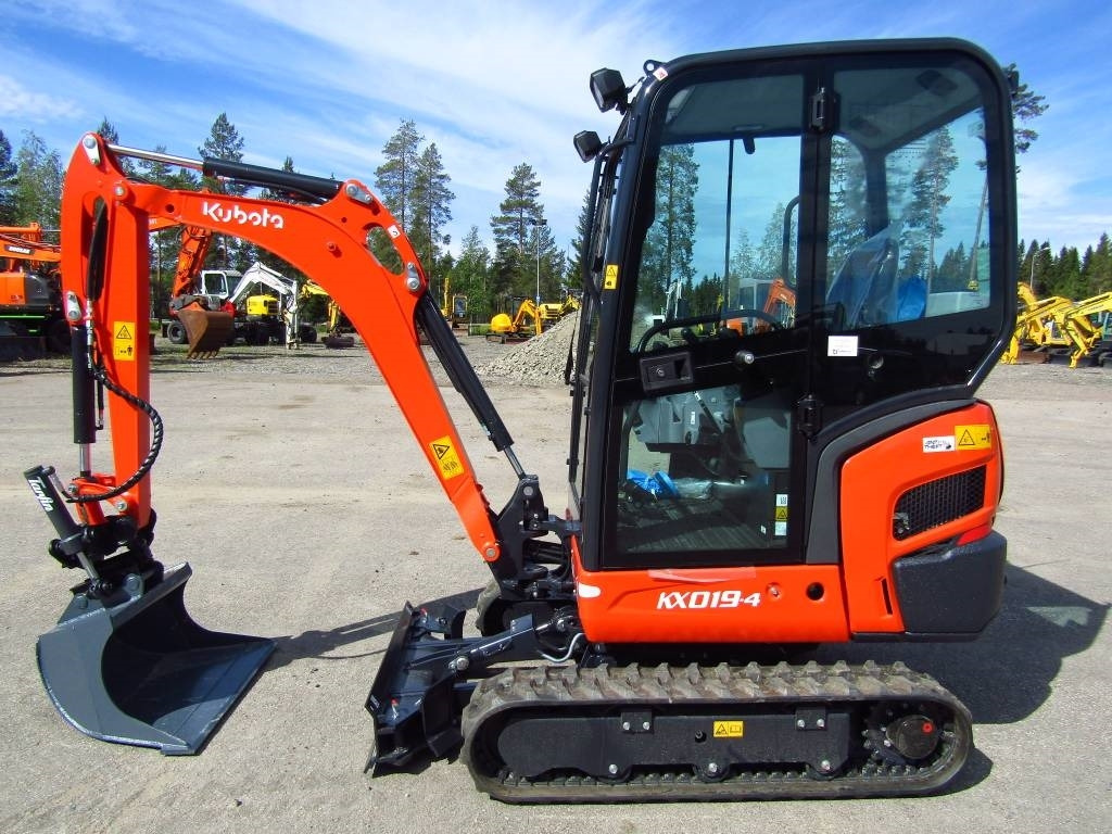 Kubota KX019-4 KALLISTAJALLA UUSI!! - Mini excavator: picture 1 Kubota KX019-4 KALLISTAJALLA UUSI!! - Mini excavator: picture 1