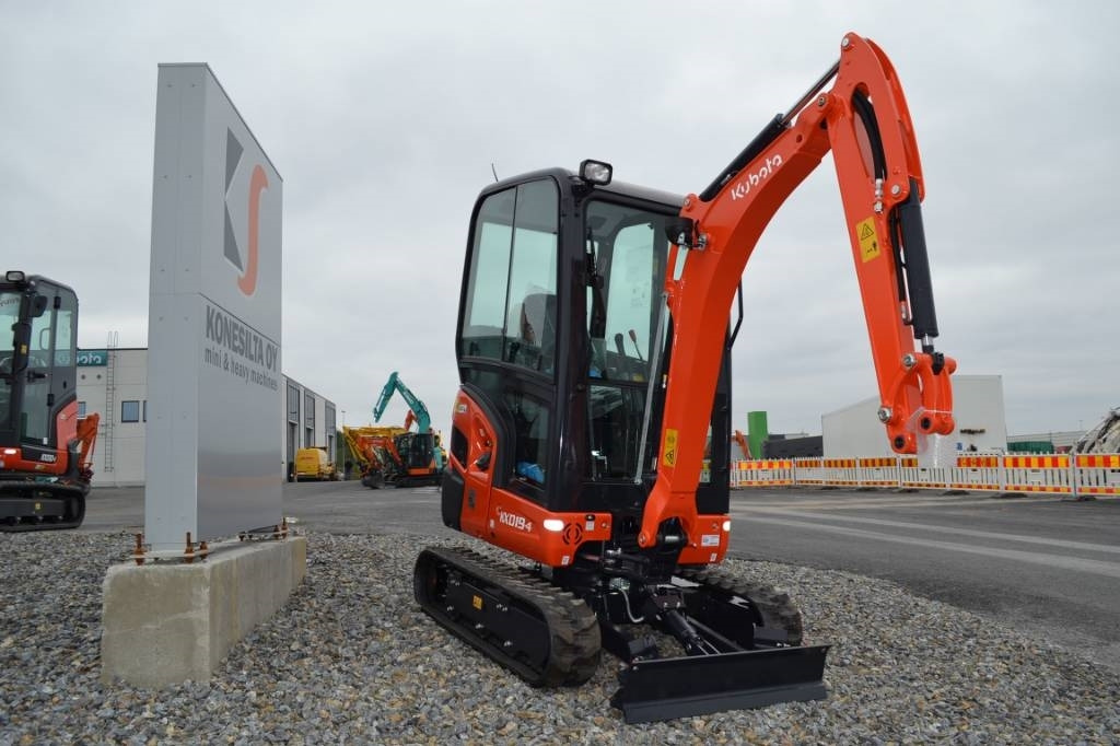 Kubota KX019-4 UUSI, TAKUU 24KK - Mini excavator: picture 5 Kubota KX019-4 UUSI, TAKUU 24KK - Mini excavator: picture 5
