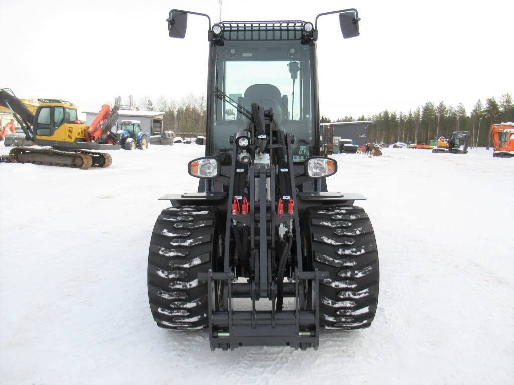 Kubota RT260-2 UUSI, TAKUU - Compact loader: picture 5 Kubota RT260-2 UUSI, TAKUU - Compact loader: picture 5
