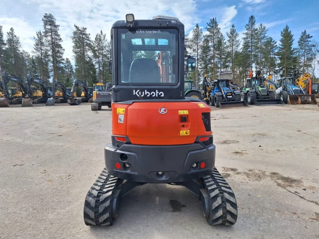 Kubota U36-4 PYÖRITTÄJÄLLÄ - Mini excavator: picture 2 Kubota U36-4 PYÖRITTÄJÄLLÄ - Mini excavator: picture 2