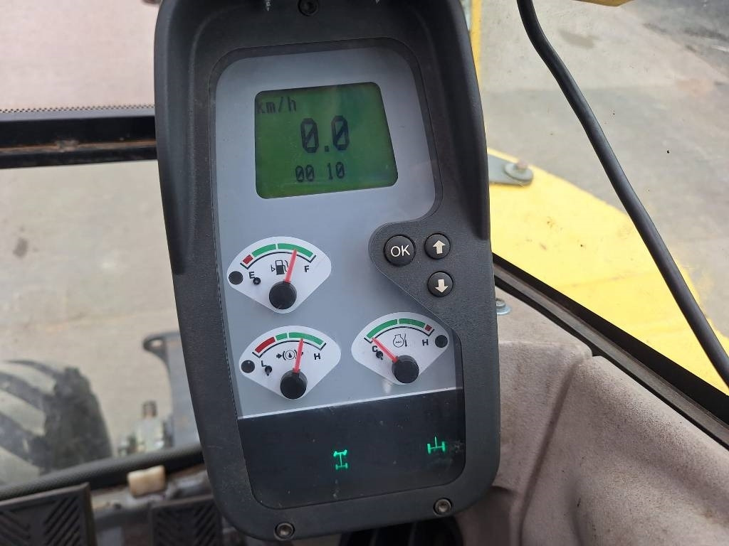 Wheel excavator New Holland MYYTY! SOLD! MH2.6 ENGCON PIHDEILLÄ: picture 13