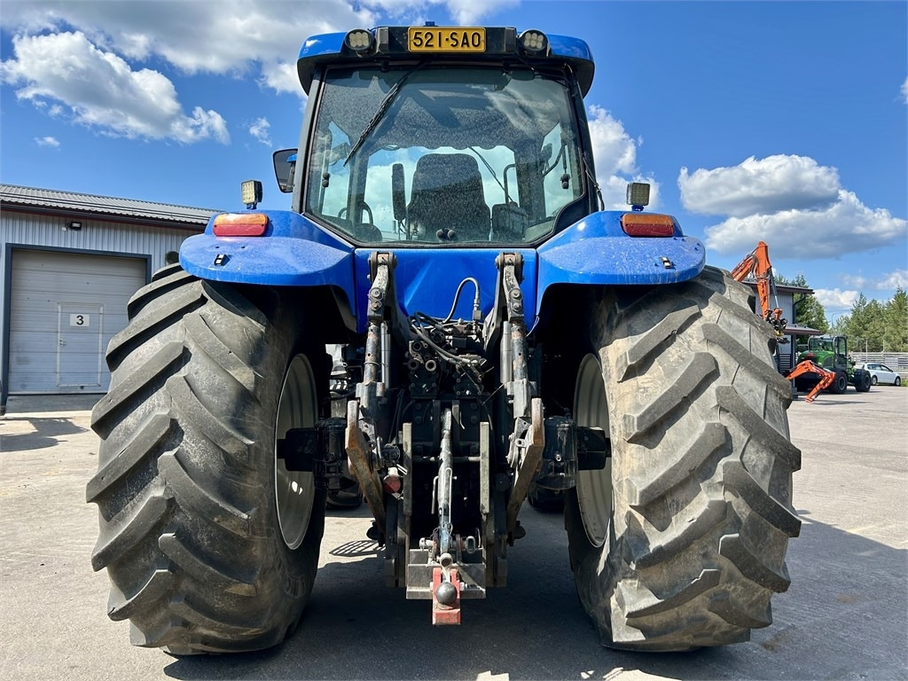 New Holland TG285 - Farm tractor: picture 5 New Holland TG285 - Farm tractor: picture 5