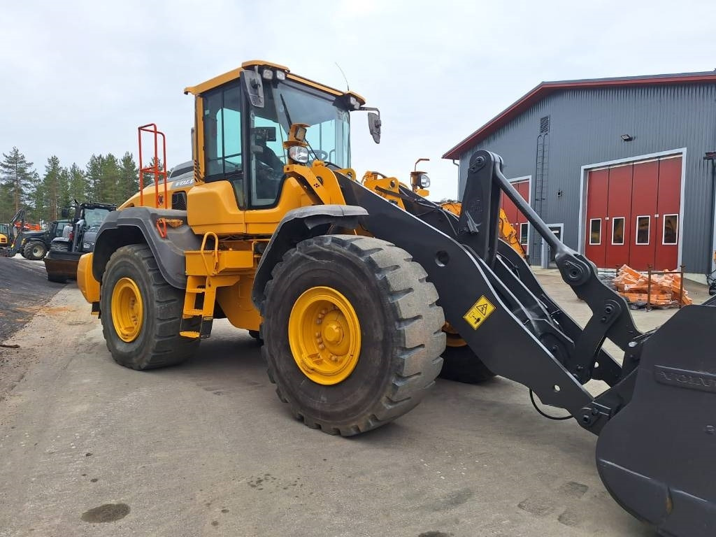 Volvo L110H VAAKA, YM - Wheel loader: picture 5 Volvo L110H VAAKA, YM - Wheel loader: picture 5