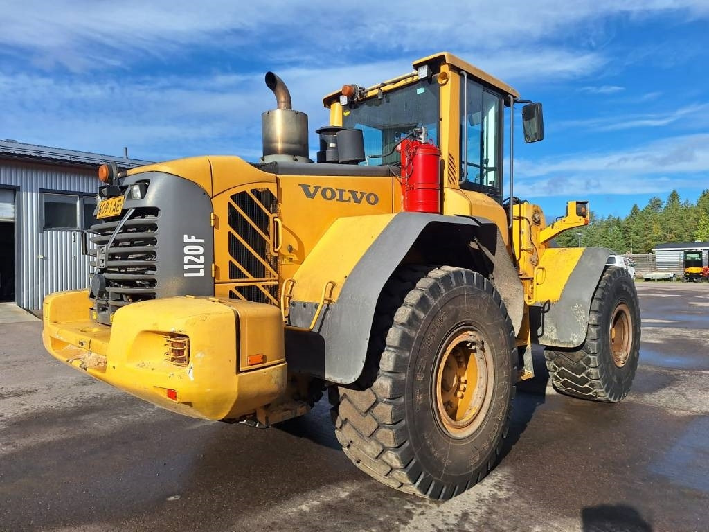 Volvo L120F VIPUOHJAUS  - Wheel loader: picture 4 Volvo L120F VIPUOHJAUS  - Wheel loader: picture 4