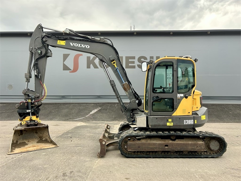 Volvo MYYTY! SOLD! ECR88D + TYÖLAITTEET  - Mini excavator: picture 1 Volvo MYYTY! SOLD! ECR88D + TYÖLAITTEET  - Mini excavator: picture 1