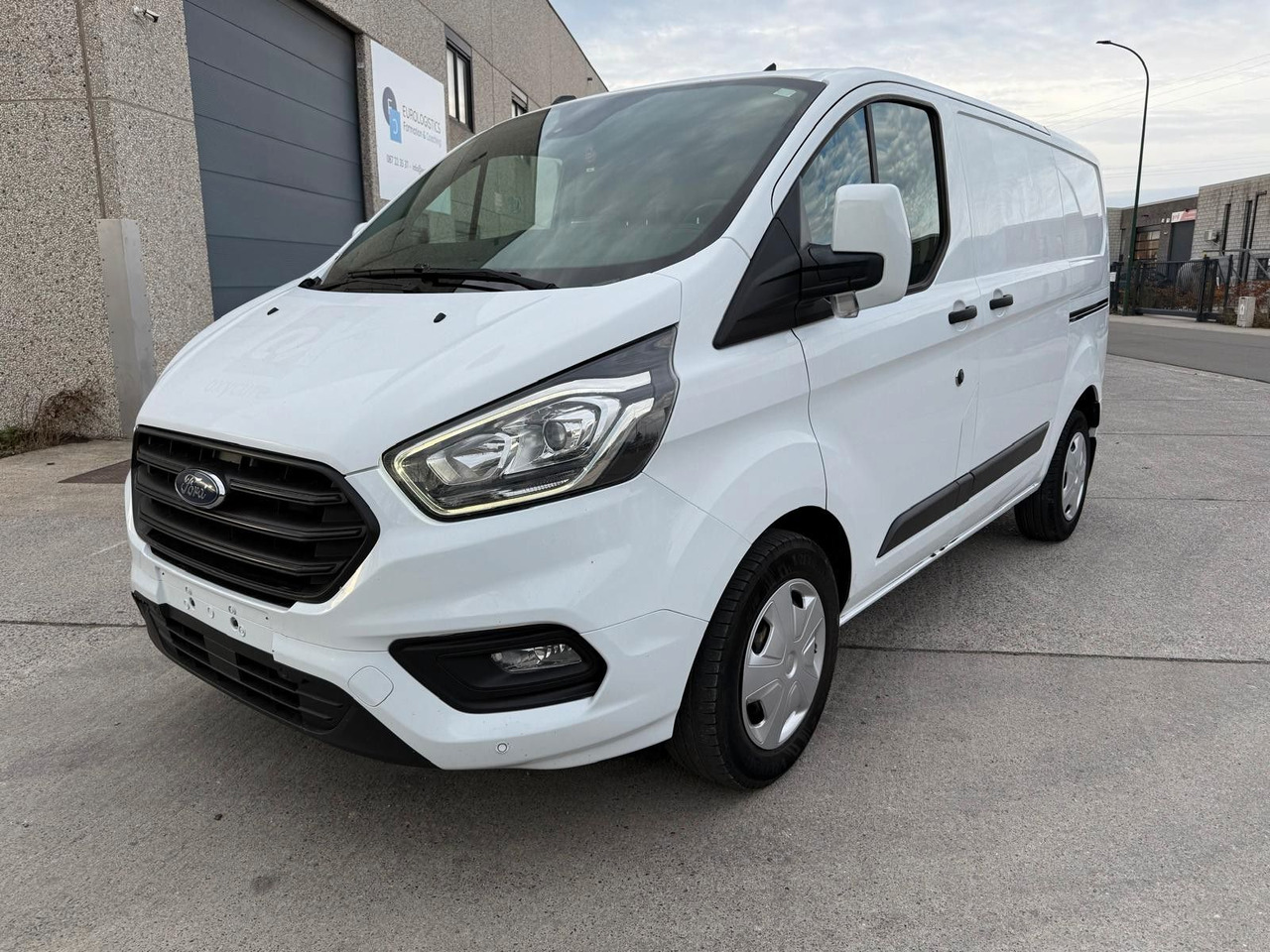 Ford Transit Custom 2.0TDCI. Klima. Navi. Tempomat. - Small van: picture 2 Ford Transit Custom 2.0TDCI. Klima. Navi. Tempomat. - Small van: picture 2