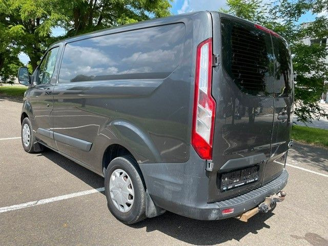 Ford Transit Custom 2.2TDCI. Klima. Navi. Kamera. CC. - Small van: picture 3 Ford Transit Custom 2.2TDCI. Klima. Navi. Kamera. CC. - Small van: picture 3