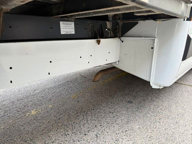 Renault Master 2.3dCi Doka 7pl. Pritsche 3.20m. Klima. - Flatbed van, Combi van: picture 4 Renault Master 2.3dCi Doka 7pl. Pritsche 3.20m. Klima. - Flatbed van, Combi van: picture 4