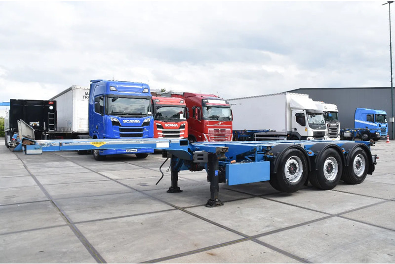 Broshuis MFCC - LIFT AXLE - SAF AXLES - DISC BRAKES - 2 x EXTENDABLE - EXCELLENT CONDITION - - Container transporter/ Swap body semi-trailer: picture 5 Broshuis MFCC - LIFT AXLE - SAF AXLES - DISC BRAKES - 2 x EXTENDABLE - EXCELLENT CONDITION - - Container transporter/ Swap body semi-trailer: picture 5