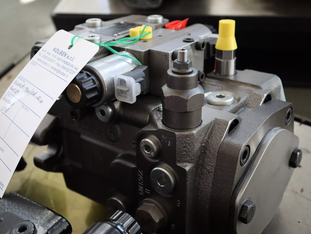 REXROTH A10VG28EP3D1/10R-NSC10F015SP - Hydraulic pump for Material handling equipment: picture 2 REXROTH A10VG28EP3D1/10R-NSC10F015SP - Hydraulic pump for Material handling equipment: picture 2
