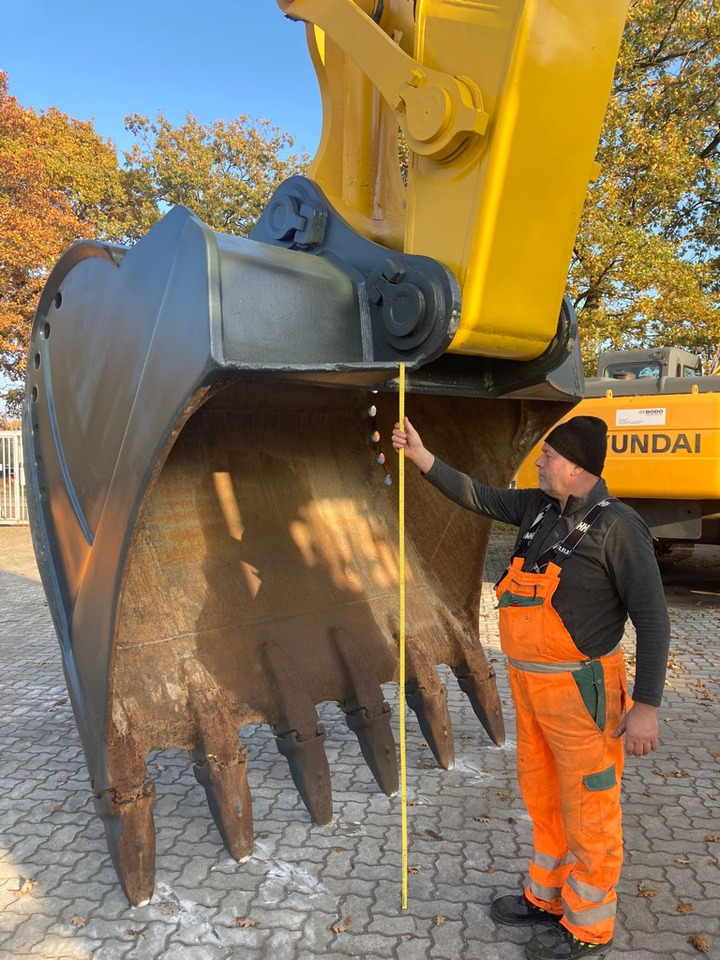 Leasing of KOMATSU PC1250-7 KOMATSU PC1250-7: picture 12