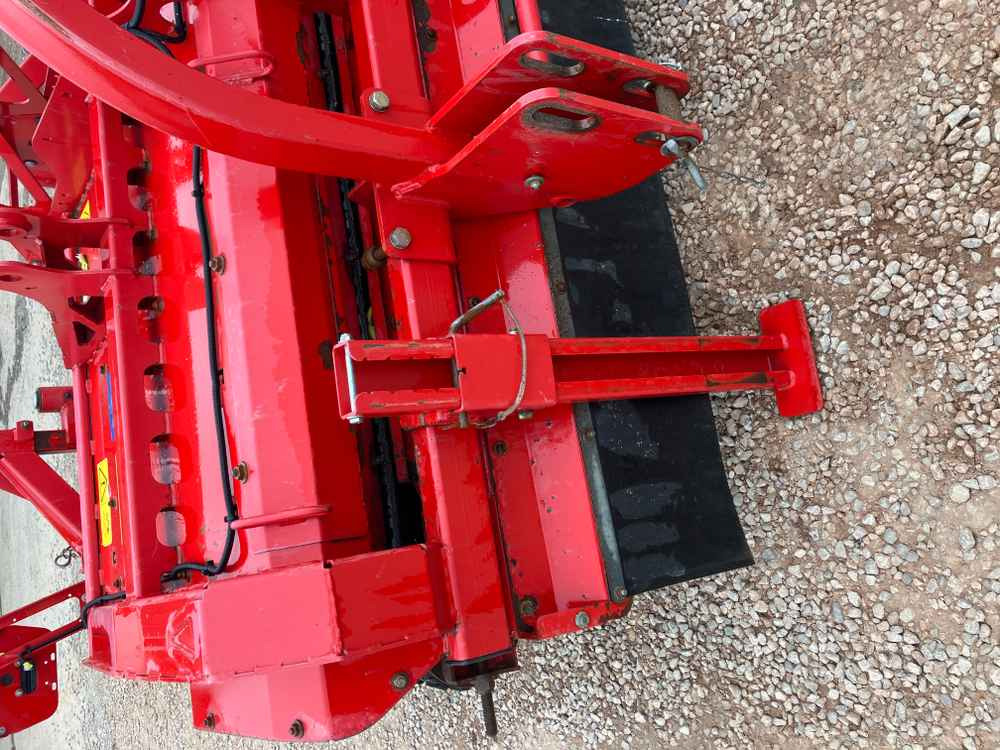 Grimme Grimme HT 210 Front Mounted Self-Propelled Topper - Harvester: picture 4 Grimme Grimme HT 210 Front Mounted Self-Propelled Topper - Harvester: picture 4