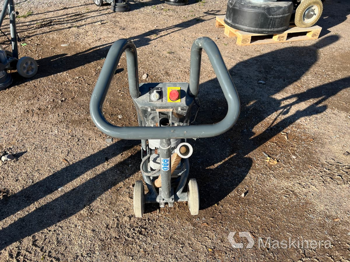 Golvslipmaskin HTC GL 170 HD - Construction equipment: picture 4 Golvslipmaskin HTC GL 170 HD - Construction equipment: picture 4