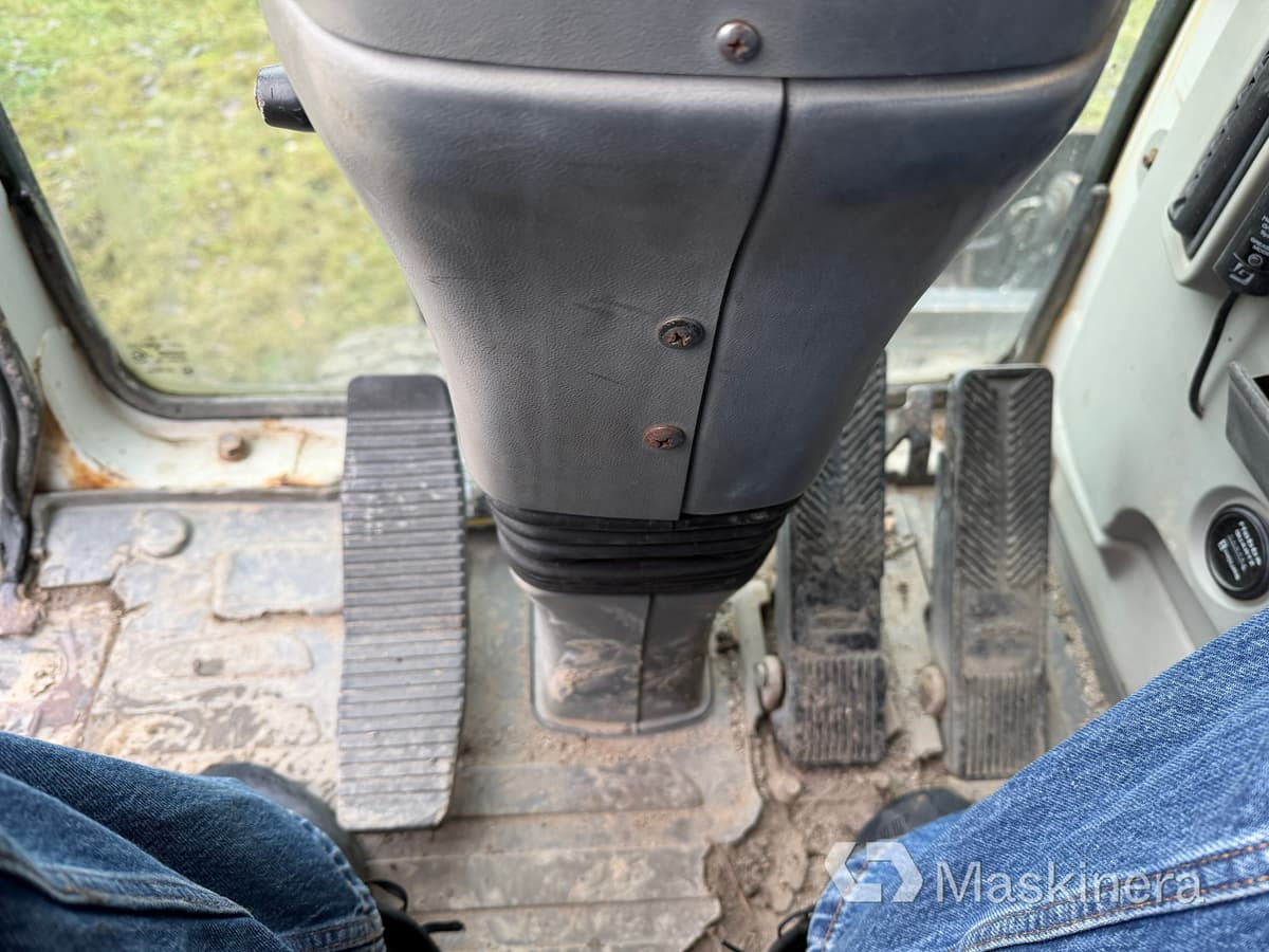 Crawler excavator Hjulgrävare Hyundai Robex 170W-7A: picture 47