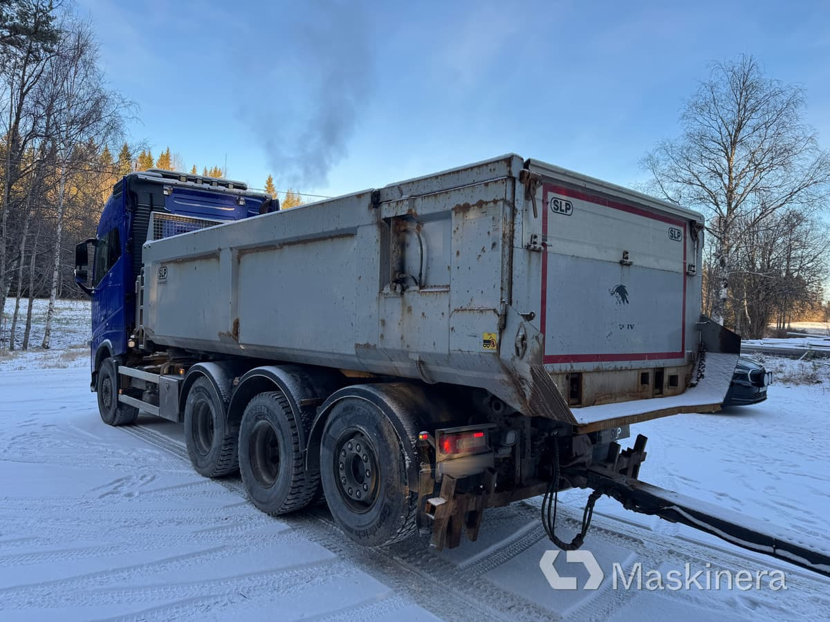Lastbil Volvo FH16 750 med vagn - Tipper, Roll-off/ Skip trailer: picture 3 Lastbil Volvo FH16 750 med vagn - Tipper, Roll-off/ Skip trailer: picture 3