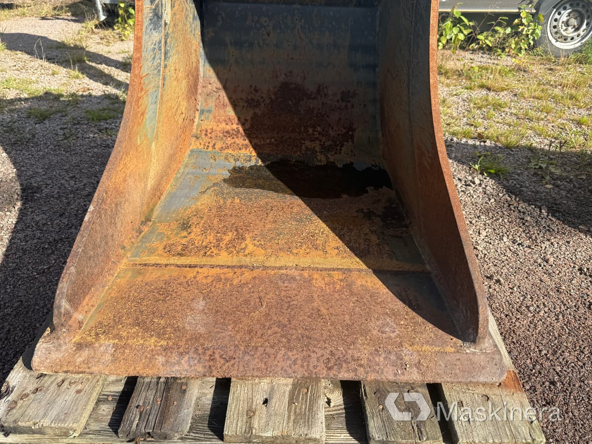 VA-skopa Engcon S45 - Excavator bucket: picture 4 VA-skopa Engcon S45 - Excavator bucket: picture 4