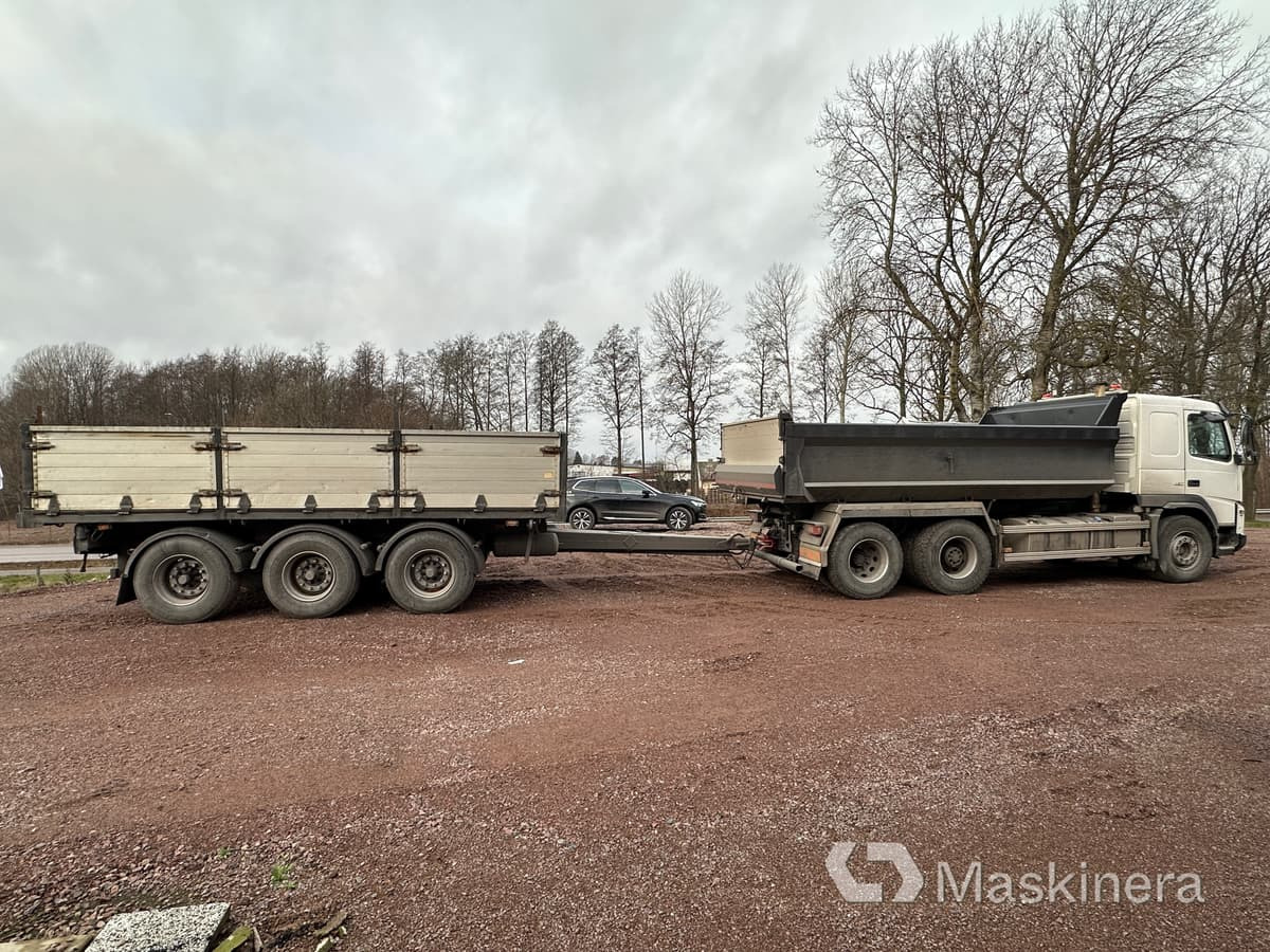 VOLVO FM 6*2 450 Schaktbil Volvo FM 450 med 3-axlad jigg - Tipper, Dropside/ Flatbed trailer: picture 5 VOLVO FM 6*2 450 Schaktbil Volvo FM 450 med 3-axlad jigg - Tipper, Dropside/ Flatbed trailer: picture 5