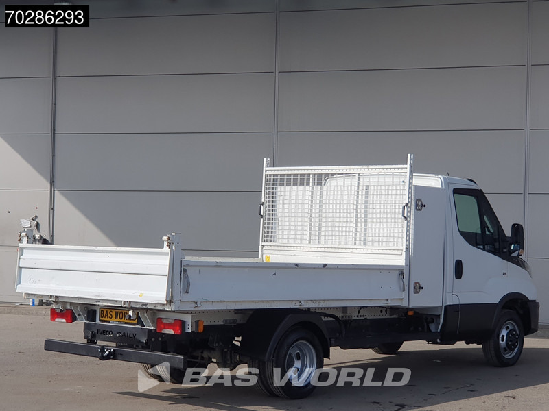 Iveco Daily 35C16 3.0L Open Laadbak met Kist Dubbellucht 3,5t Trekhaak Airco Cruise Euro6 Pritsche Pickup Open Box 2m3 Airco Trekhaak Cruise - Flatbed van: picture 5 Iveco Daily 35C16 3.0L Open Laadbak met Kist Dubbellucht 3,5t Trekhaak Airco Cruise Euro6 Pritsche Pickup Open Box 2m3 Airco Trekhaak Cruise - Flatbed van: picture 5
