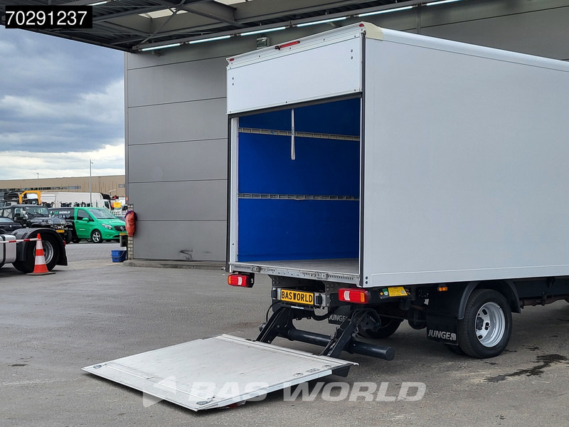 Iveco Daily 35C16 Laadklep Automaat Dubbellucht Bakwagen Airco Camera Euro6 Meubelbak Koffer 19m3 Airco - Box van: picture 3 Iveco Daily 35C16 Laadklep Automaat Dubbellucht Bakwagen Airco Camera Euro6 Meubelbak Koffer 19m3 Airco - Box van: picture 3