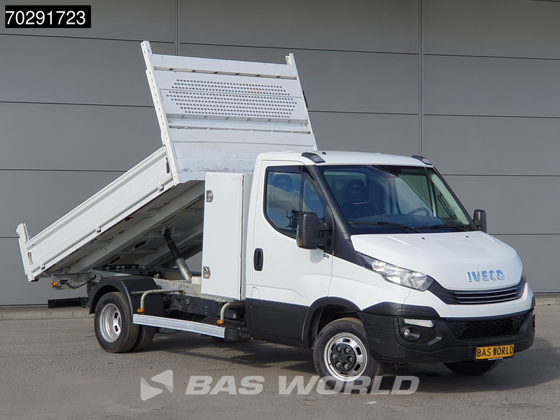 Iveco Daily 35C18 3.0L Automaat Open Laadbak met Kist Dubbellucht 3,5t Trekhaak Airco Euro6 Pritsche Pickup Open Box 2m3 Airco Trekhaak Crui - Flatbed van: picture 3 Iveco Daily 35C18 3.0L Automaat Open Laadbak met Kist Dubbellucht 3,5t Trekhaak Airco Euro6 Pritsche Pickup Open Box 2m3 Airco Trekhaak Crui - Flatbed van: picture 3