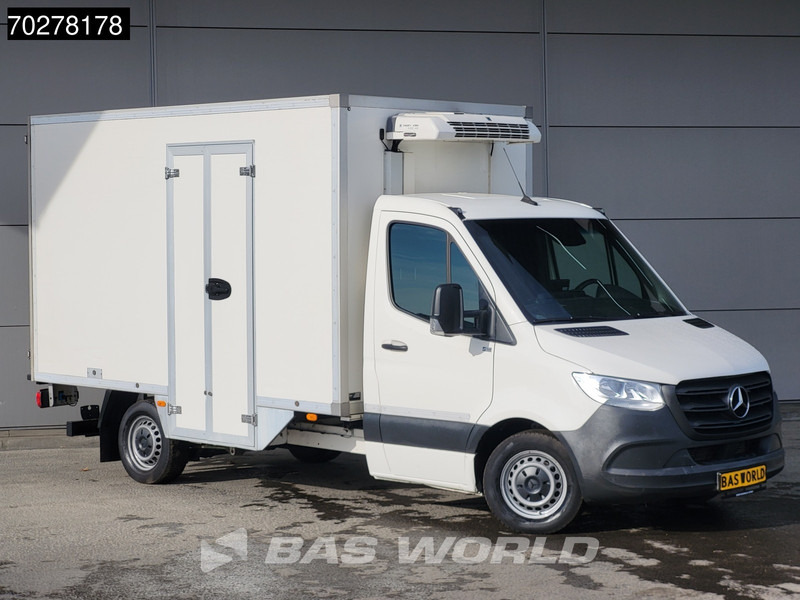 Mercedes-Benz Sprinter 314 CDI Automaat Koelwagen Bi temp Thermo King V-300 Max Koeler Koel Vries Vriezer Kühlkasten Airco Cruise control - Refrigerated van: picture 3 Mercedes-Benz Sprinter 314 CDI Automaat Koelwagen Bi temp Thermo King V-300 Max Koeler Koel Vries Vriezer Kühlkasten Airco Cruise control - Refrigerated van: picture 3