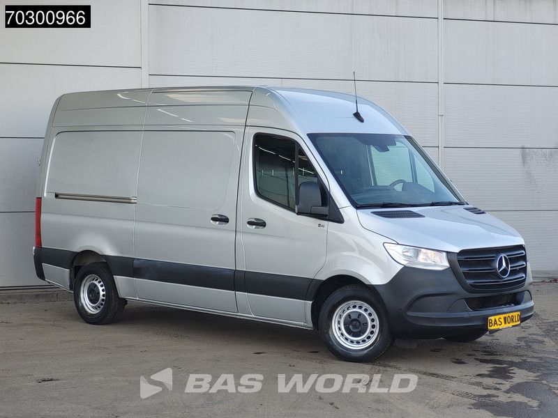 Mercedes-Benz Sprinter 315 CDI Automaat L2H2 150PK Airco Camera Parkeersensoren MBUX CarPlay Euro6 L2 Airco - Small van: picture 5 Mercedes-Benz Sprinter 315 CDI Automaat L2H2 150PK Airco Camera Parkeersensoren MBUX CarPlay Euro6 L2 Airco - Small van: picture 5