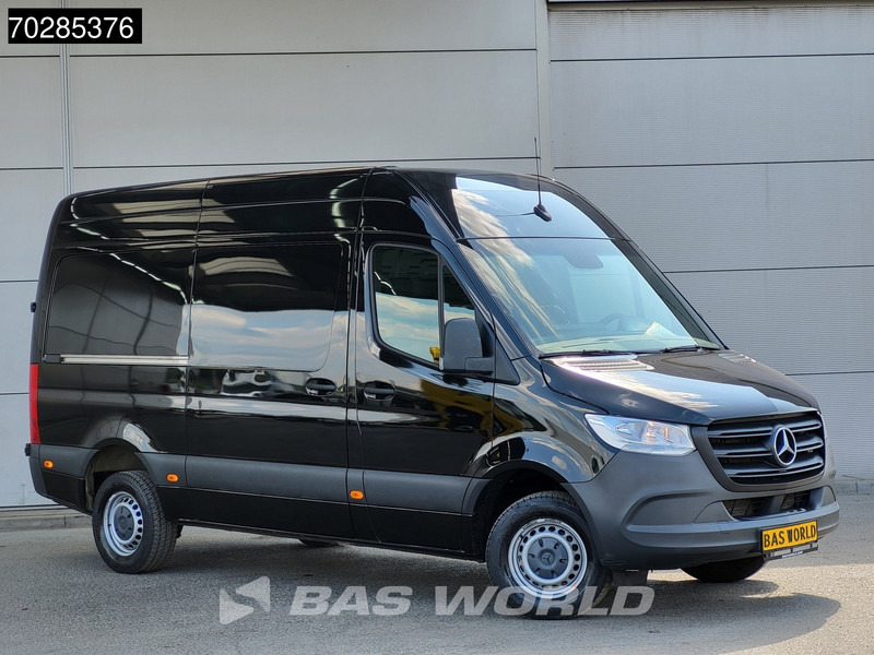 Mercedes-Benz Sprinter 317 CDI Automaat 3,5t Trekhaak L2H2 170PK Airco Camera MBUX Euro6 L2 12m3 Airco Trekhaak - Panel van: picture 5 Mercedes-Benz Sprinter 317 CDI Automaat 3,5t Trekhaak L2H2 170PK Airco Camera MBUX Euro6 L2 12m3 Airco Trekhaak - Panel van: picture 5
