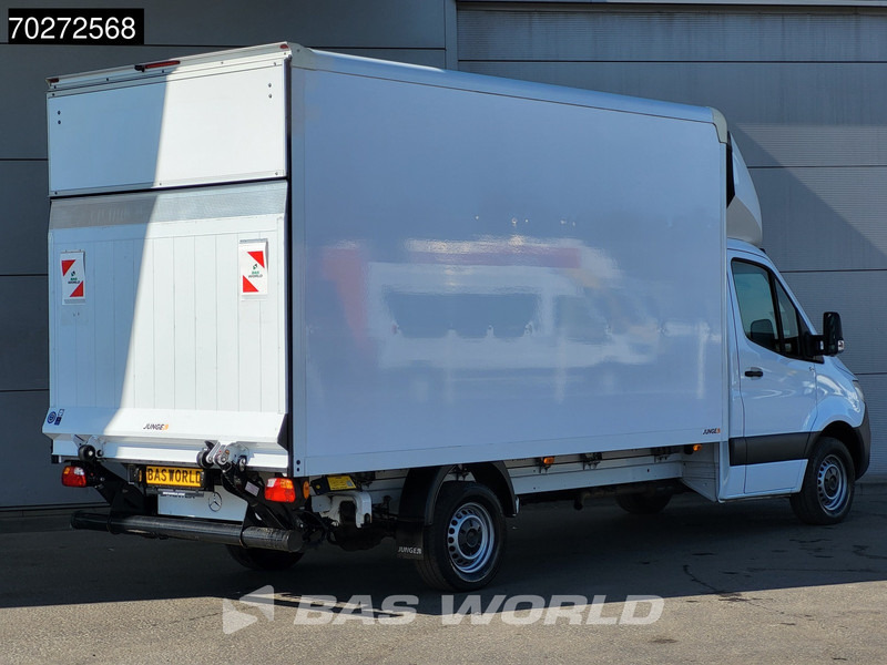 Mercedes-Benz Sprinter 317 CDI Automaat Bakwagen Laadklep Camera Airco Koffer Meubelbak 20m3 Airco - Box van: picture 3 Mercedes-Benz Sprinter 317 CDI Automaat Bakwagen Laadklep Camera Airco Koffer Meubelbak 20m3 Airco - Box van: picture 3