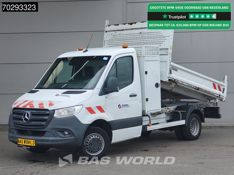 Mercedes-Benz Sprinter 514 CDI 3 zijdige Kipper 3.5t trekhaak MBUX Navi Camera Tipper Benne Open laadbak Kieper 2m3 Airco Trekhaak Cruise control - Tipper van: picture 1 Mercedes-Benz Sprinter 514 CDI 3 zijdige Kipper 3.5t trekhaak MBUX Navi Camera Tipper Benne Open laadbak Kieper 2m3 Airco Trekhaak Cruise control - Tipper van: picture 1
