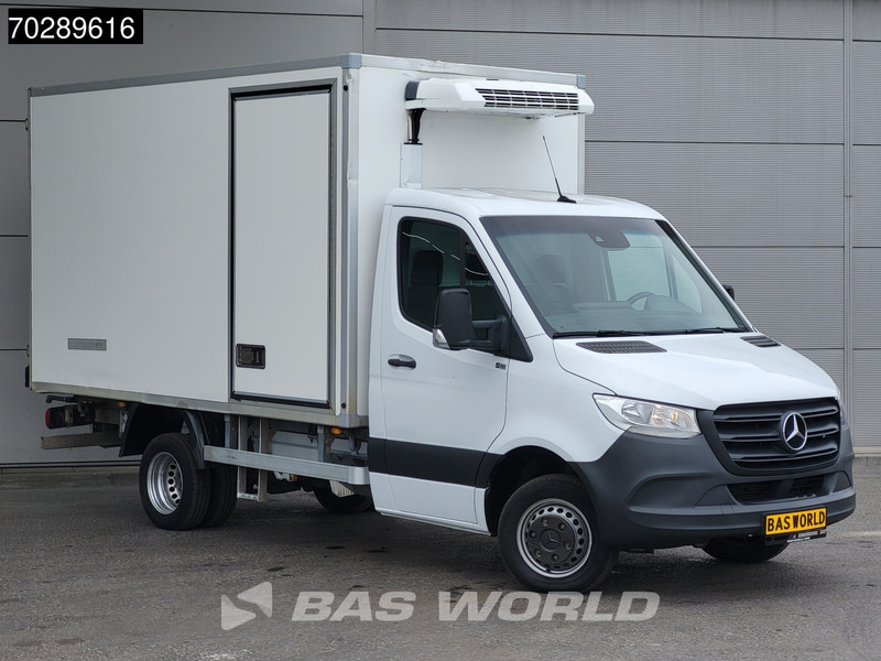 Mercedes-Benz Sprinter 515 CDI Koelwagen Dubbellucht Zijdeur Thermo King 230v-Stekker Airco Cruise Euro6 Koel Koeler Kühl Kühler Kühlwagen Bakwagen Gek - Refrigerated van: picture 3 Mercedes-Benz Sprinter 515 CDI Koelwagen Dubbellucht Zijdeur Thermo King 230v-Stekker Airco Cruise Euro6 Koel Koeler Kühl Kühler Kühlwagen Bakwagen Gek - Refrigerated van: picture 3