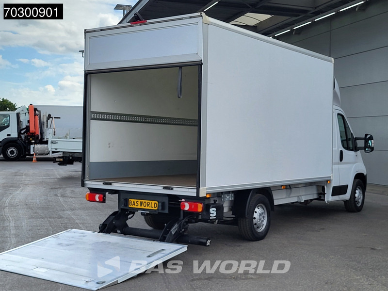 Opel Movano 140PK COMING SOON! Laadklep Bakwagen Airco Cruise Camera Euro6 Meubelbak Koffer 18m3 Airco Cruise control - Box van: picture 3 Opel Movano 140PK COMING SOON! Laadklep Bakwagen Airco Cruise Camera Euro6 Meubelbak Koffer 18m3 Airco Cruise control - Box van: picture 3