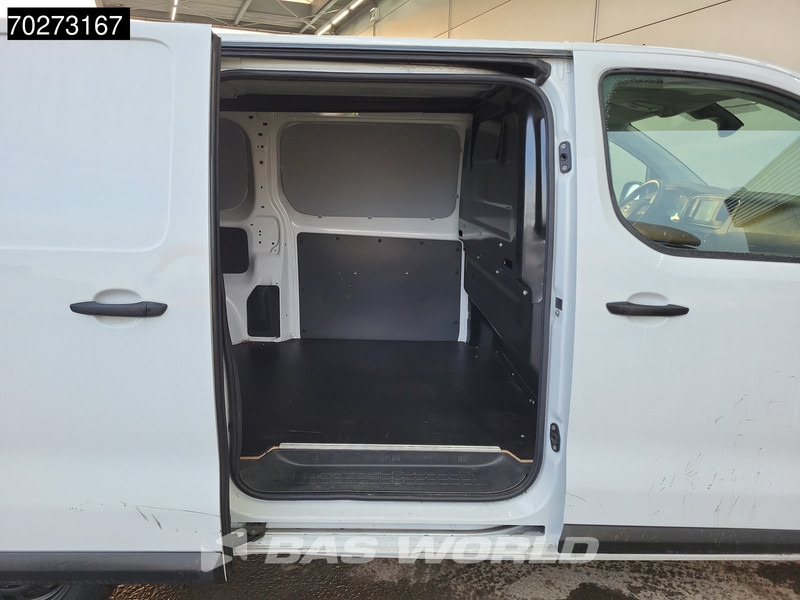 Opel Vivaro 145pk L3H1 Navi Airco Cruise Camera Parkeersensoren Airco Euro6 L3 5m3 Airco Cruise control - Small van: picture 2 Opel Vivaro 145pk L3H1 Navi Airco Cruise Camera Parkeersensoren Airco Euro6 L3 5m3 Airco Cruise control - Small van: picture 2