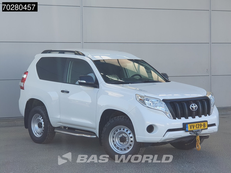 Toyota Land Cruiser 2.8 D-4D 177 PK Euro6 3DRS VAN 3.5t trekhaak Warn Lier Airco PDC 2m3 Airco Trekhaak - Small van: picture 3 Toyota Land Cruiser 2.8 D-4D 177 PK Euro6 3DRS VAN 3.5t trekhaak Warn Lier Airco PDC 2m3 Airco Trekhaak - Small van: picture 3