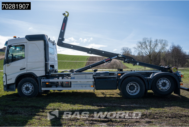 Volvo FM 500 6X2 21 Tonnes Hiab VLT21s59 Liftachse Euro 6 - Hook lift truck: picture 3 Volvo FM 500 6X2 21 Tonnes Hiab VLT21s59 Liftachse Euro 6 - Hook lift truck: picture 3